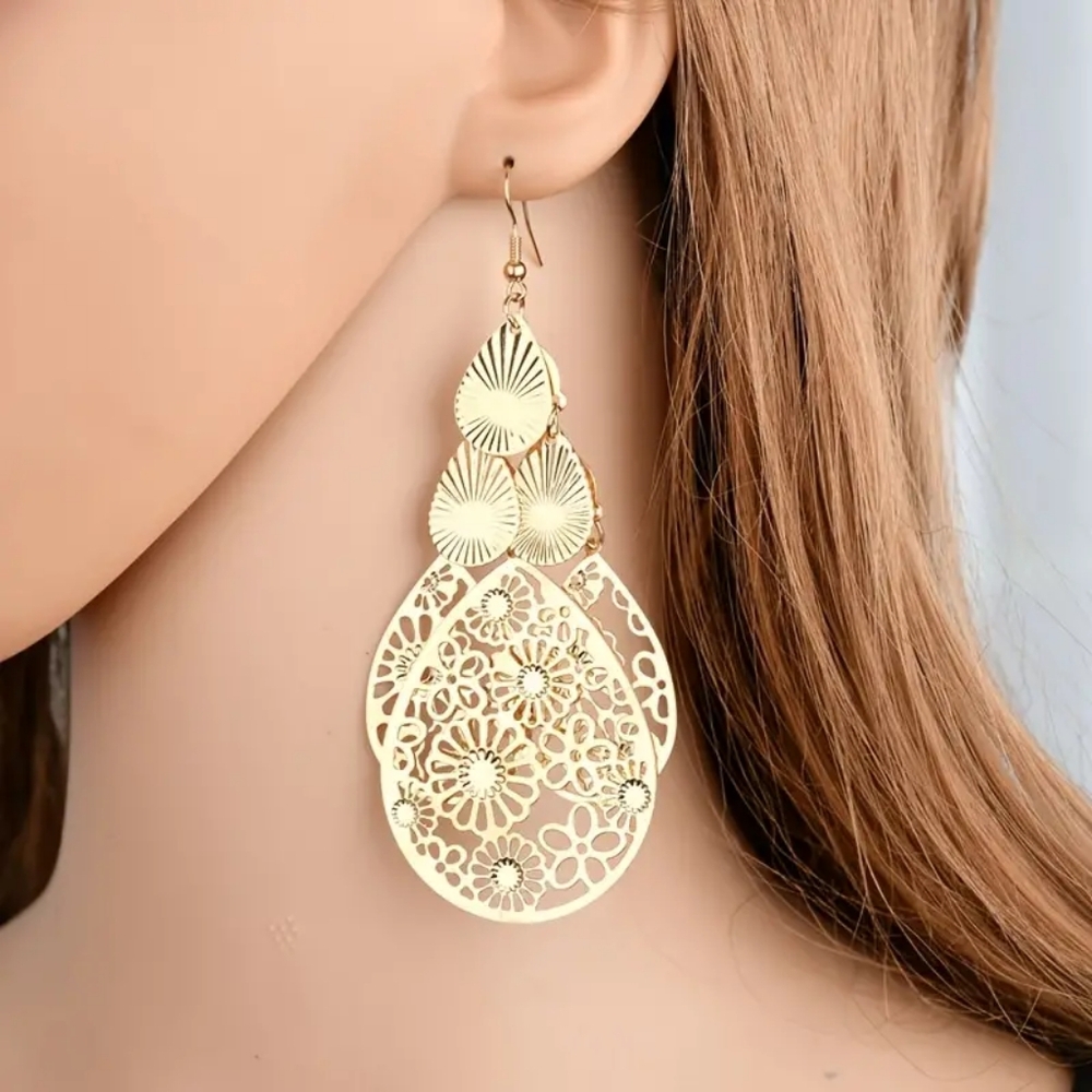 Vintage Hallow Multi-layer Waterdrop Earrings (Gold and Silver colored)